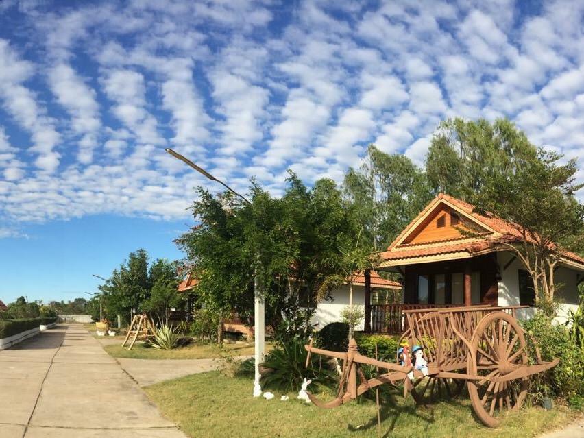 Plaifah Resort Ubon Song Khon Buitenkant foto