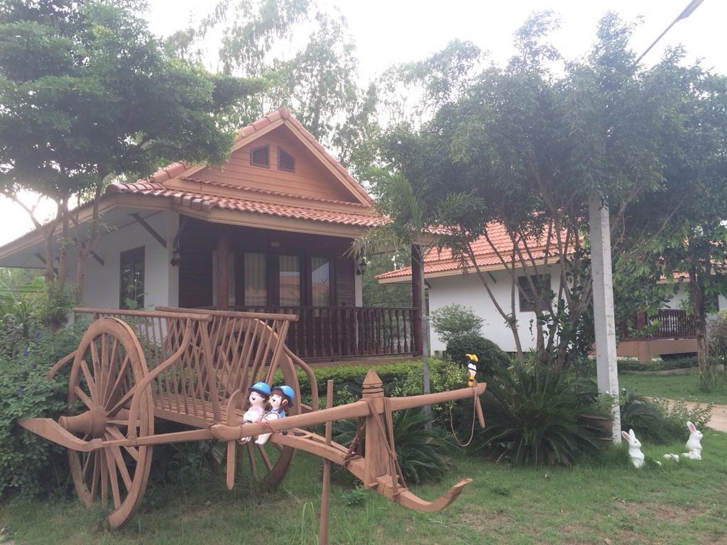 Plaifah Resort Ubon Song Khon Buitenkant foto