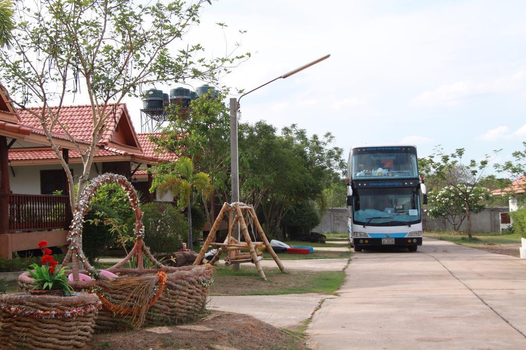 Plaifah Resort Ubon Song Khon Buitenkant foto